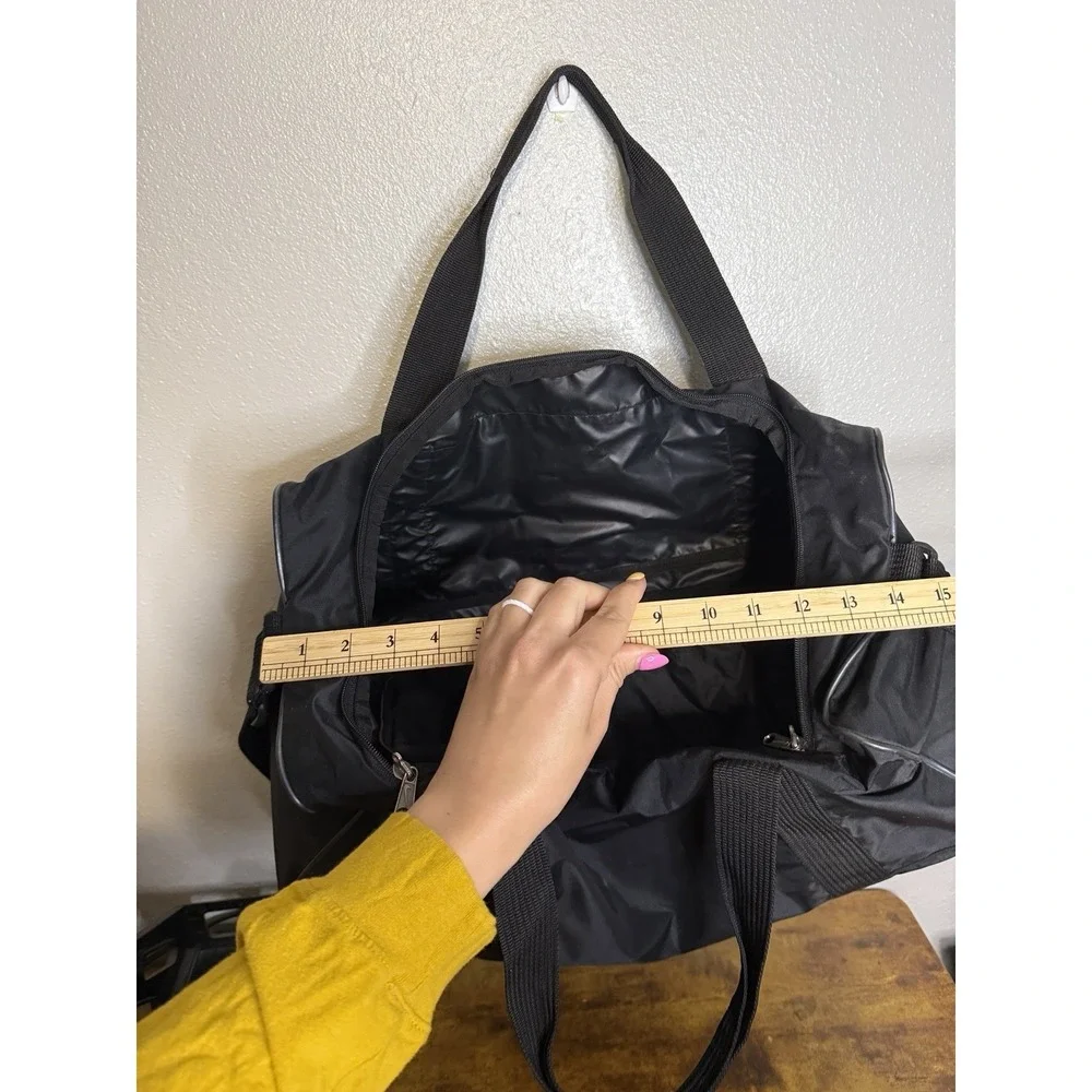 Vintage Nike Duffel Bag Black 90's Gym‎ Bag Sports Nylon Yellow Swoosh